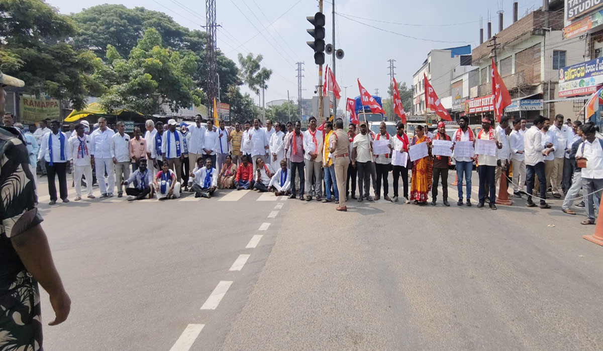 BC Reservation | బీసీలకు 42 శాతం రిజర్వేషన్లను అడ్డుకుంటున్నది బీజేపీ ప్రభుత్వమే.. సీపీఎం జిల్లా కార్యదర్శి వర్గ సభ్యులు ఎర్రవెల్లి ముత్యంరావు