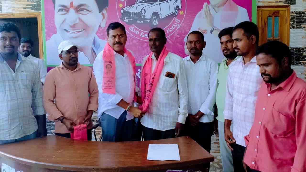 BRS | మాజీ ఎమ్మెల్యే బీరం హర్షవర్ధన్‌రెడ్డి సమక్షంలో బీఆర్‌ఎస్‌లో చేరికలు