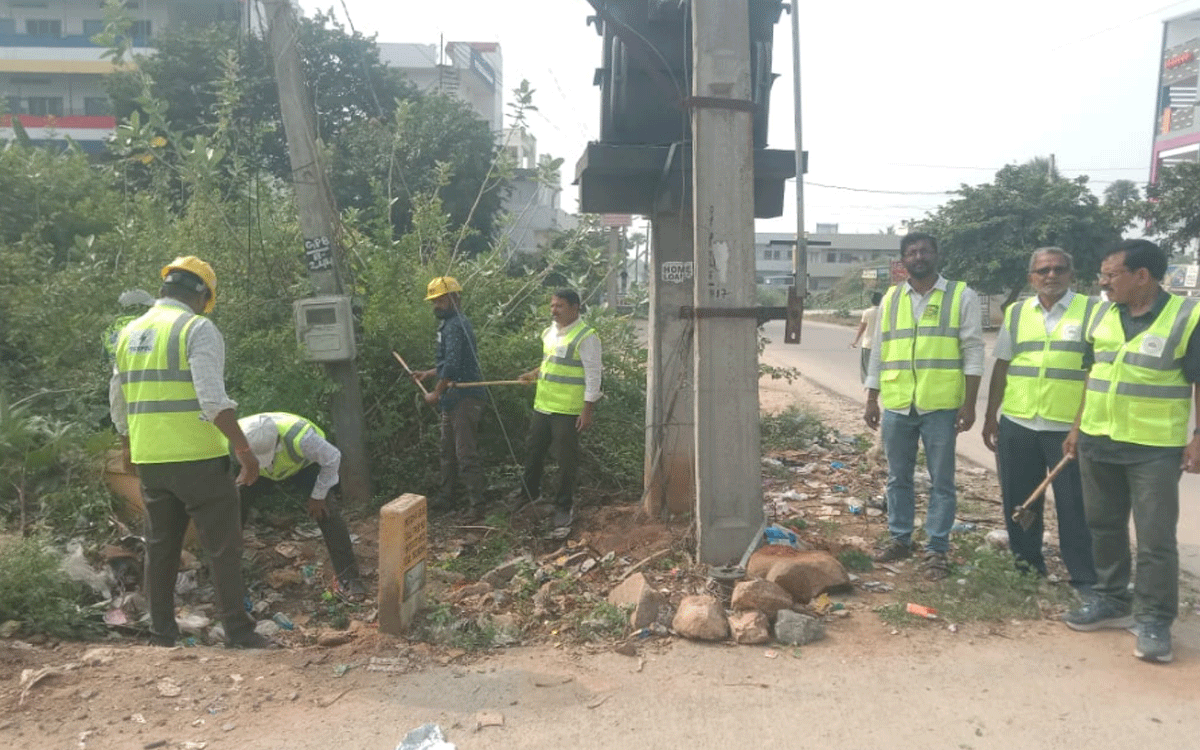Bibinagar : విద్యుత్ అధికారుల పల్లెబాట