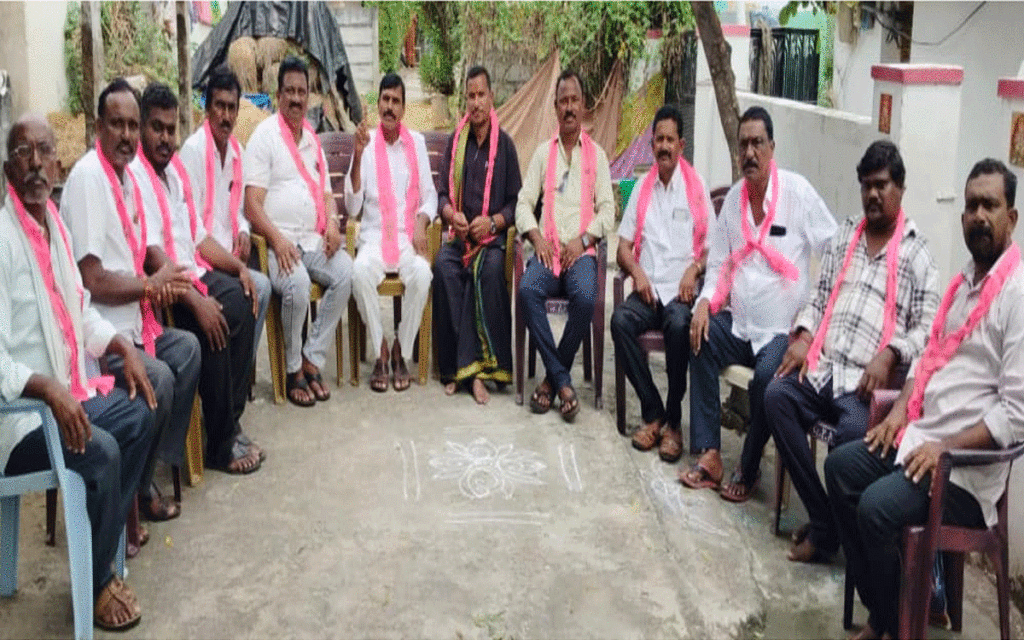 Anantagiri : ధాన్యం కొనుగోలు కేంద్రాల్లో వసతులు కల్పించాలి : భూపాల్ రెడ్డి