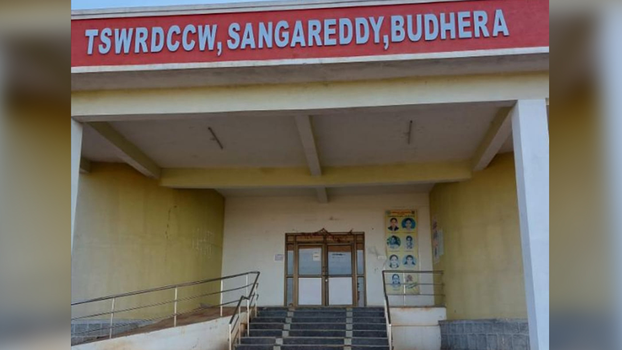 Gurukula Degree College | బుధేరా రెసిడెన్షియల్‌ మహిళా డిగ్రీ కాలేజీలో నీటి సమస్య.. మూడు రోజులుగా విద్యార్థుల అవస్థలు