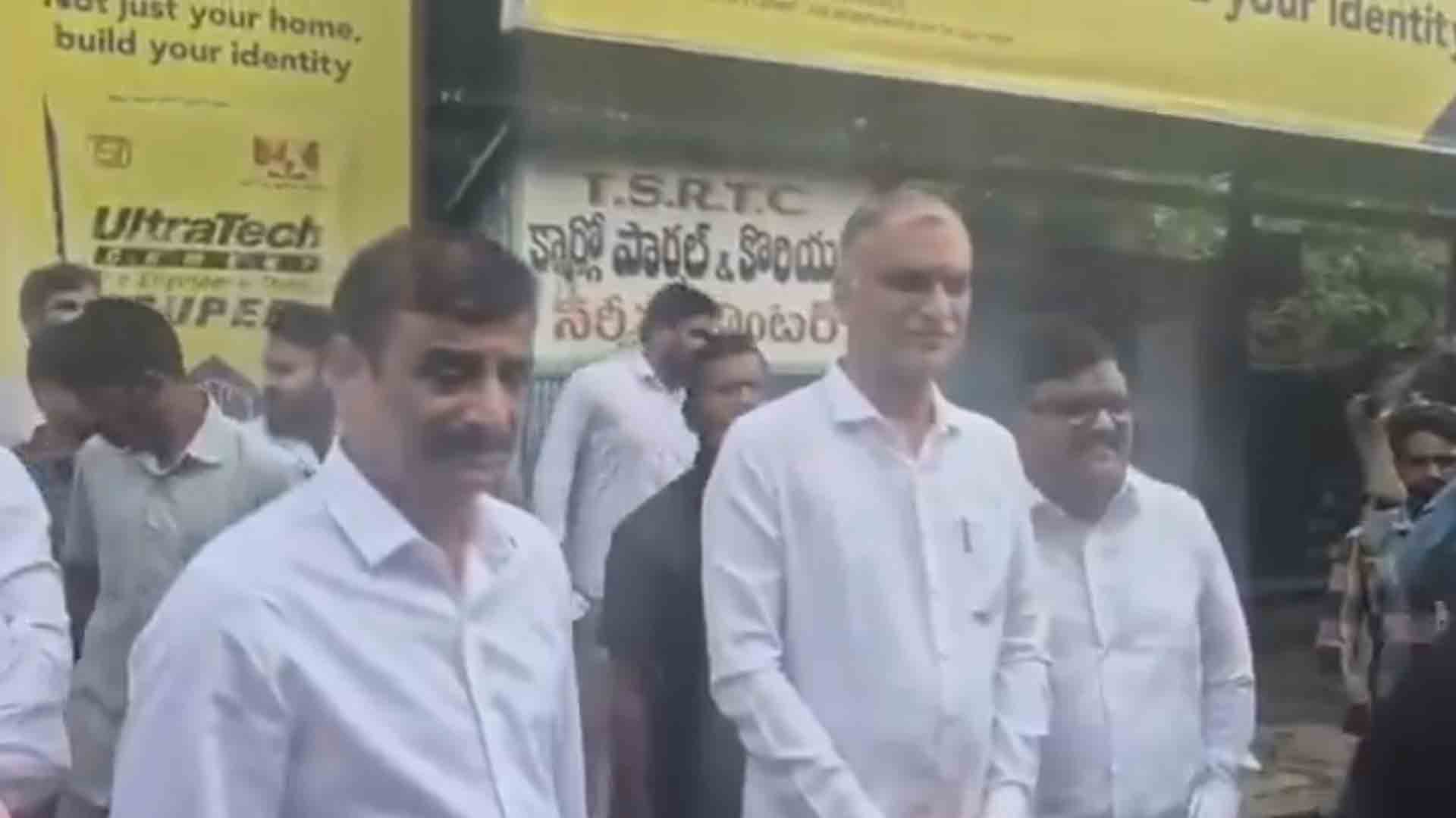 Harish Rao | మెహిదీపట్నం నుంచి బస్‌ భవన్‌కు.. ఆర్టీసీ బస్సులో హరీశ్‌ రావు