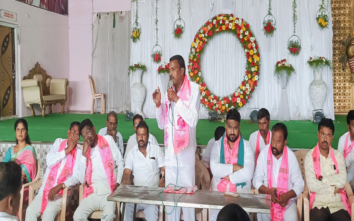 Atmakur(M) : కాంగ్రెస్‌కు తగిన బుద్ధి చెప్పాలి : బీసు చందర్ గౌడ్