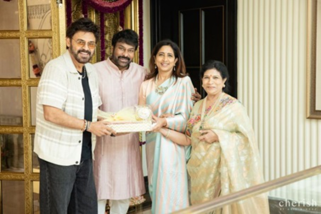 Deepavali Party | చిరు ఇంట్లో నాగ్, వెంకటేశ్.. దీపావళి పార్టీ అదిరిపోయిందిగా..!