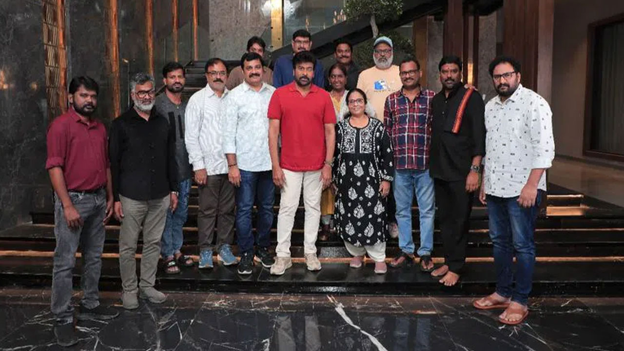 Chiranjeevi | చిరంజీవిని కలిసిన తెలుగు ఫిల్మ్ జర్నలిస్ట్ అసోసియేషన్ సభ్యులు.. జర్నలిస్టుల సంక్షేమంపై చర్చ