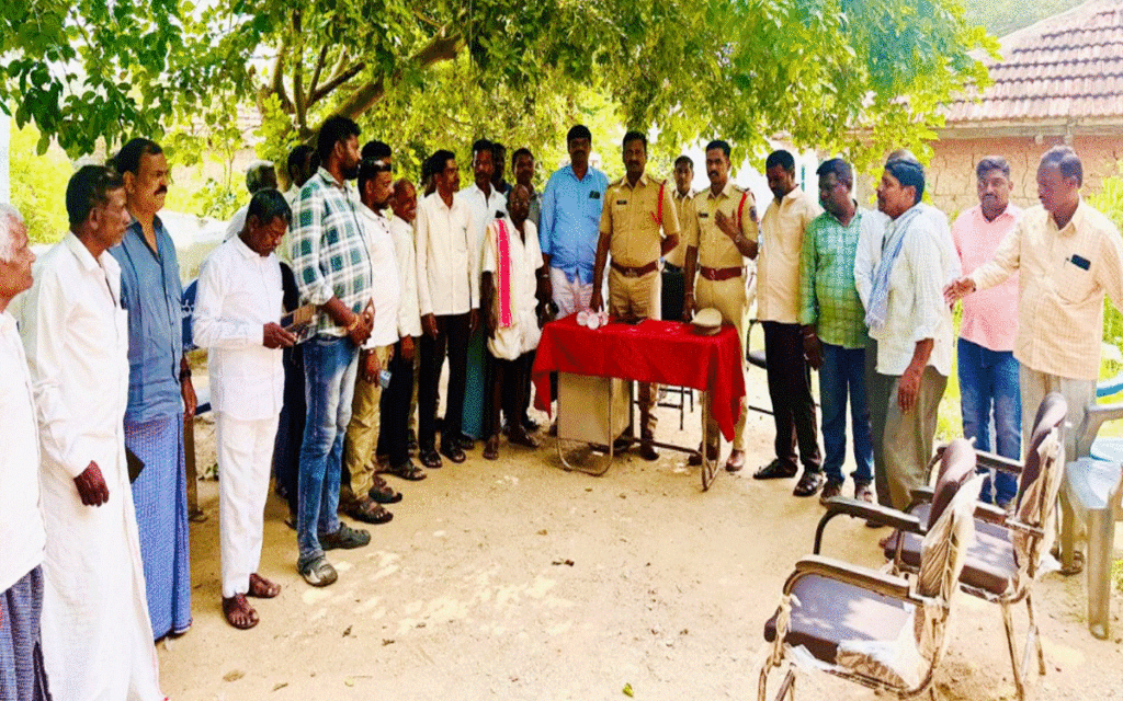 Motokondur : నేరాల నియంత్రణలో సీసీ కెమెరాలు కీలకం : సీఐ శంకర్ గౌడ్‌