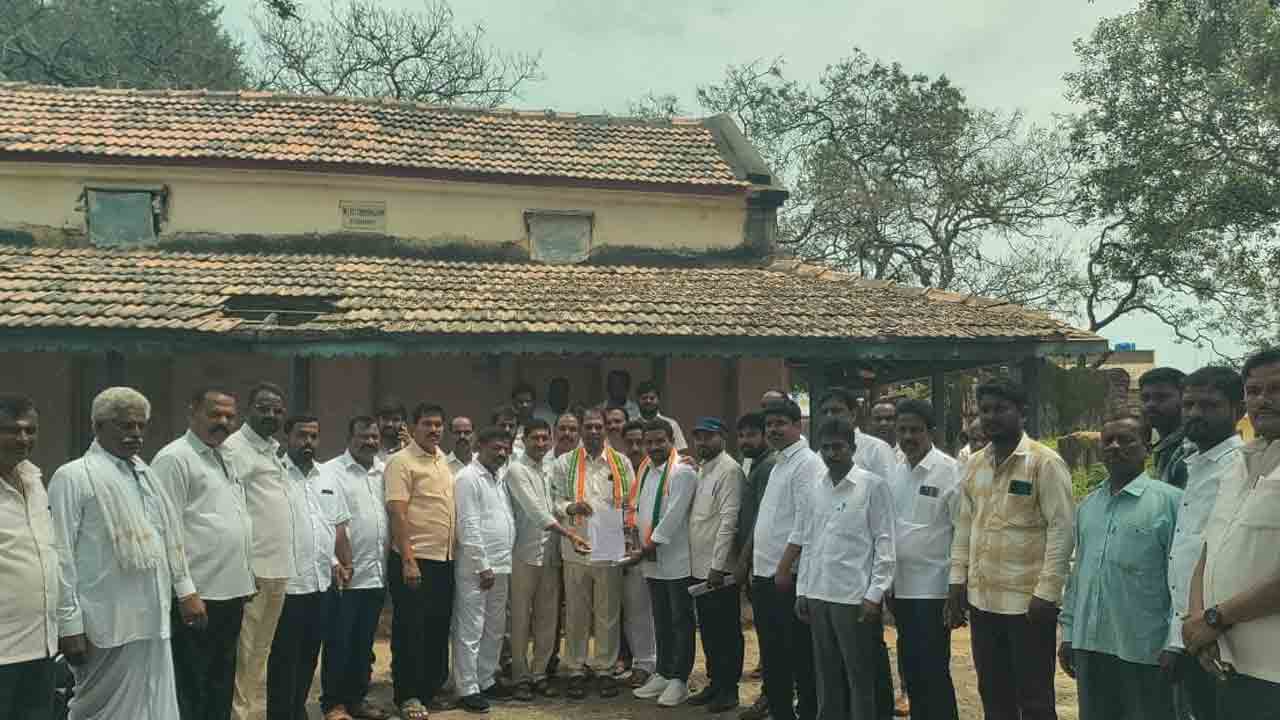 Congresss | కాంగ్రెస్ పార్టీ జెడ్పిటిసి అభ్యర్థుల దరఖాస్తుల స్వీకరణ