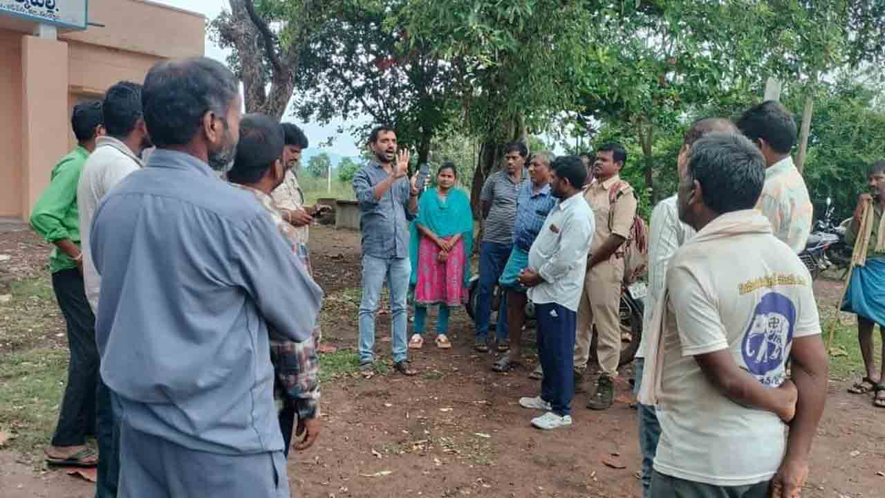 Cotton | పత్తి మద్దతు ధర పొందాలంటే 8 నుంచి 12 శాతం తేమ ఉండాలి : చల్ల ప్రభాకర్