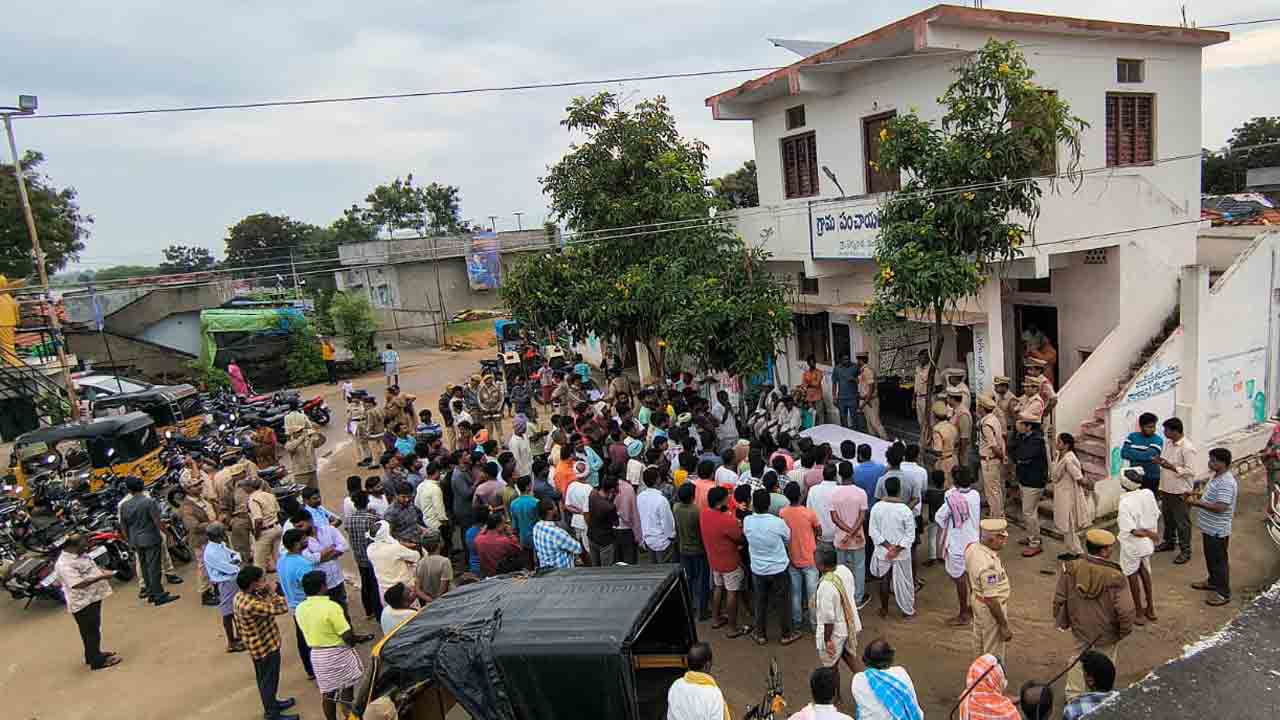 Tekmal | శాంతి భద్రతల పరిరక్షణ కోసమే కార్డన్ సెర్చ్ : డీఎస్పీ ప్రసన్నకుమార్