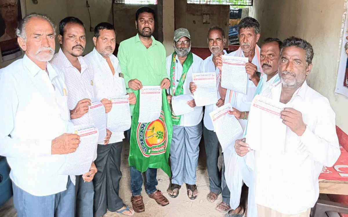 Kattangur : కల్లుగీత కార్మిక సంఘం జిల్లా మహాసభల‌ను జయప్రదం చేయాలి : దండెంపల్లి శ్రీనివాస్