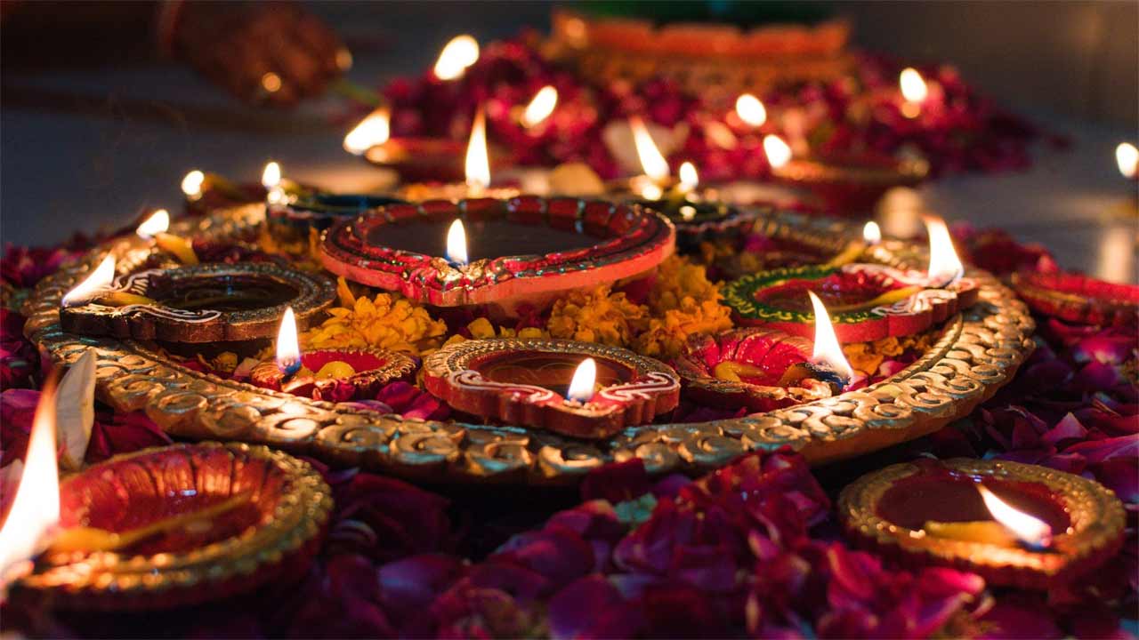 Diwali | అమెరికాలో దీపావళికి సెలవు.. అధికారికంగా ప్రకటించిన కాలిఫోర్నియా
