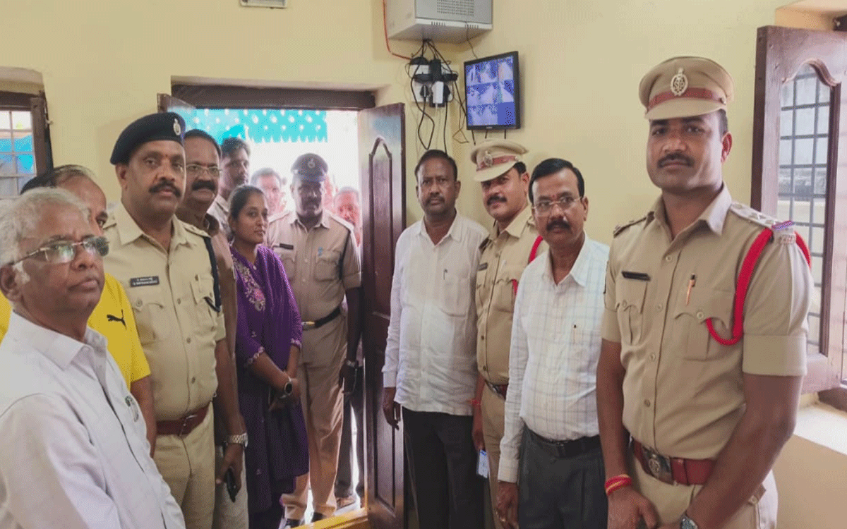 Nilagiri : నేర నియంత్రణలో సీసీ కెమెరాలు కీలకం : డీఎస్పీ శివరాం రెడ్డి