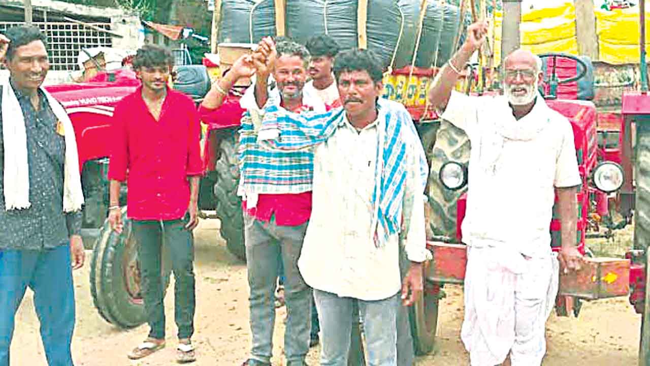 మక్క కొనుగోళ్లపై సర్కారు నిర్లక్ష్యం