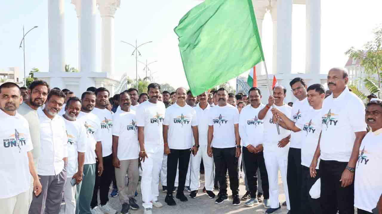 Collector BM Santosh | భిన్నత్వంలో ఏకత్వానికి ప్రతీకగా నిలవాలి : కలెక్టర్ బీఎం సంతోష్