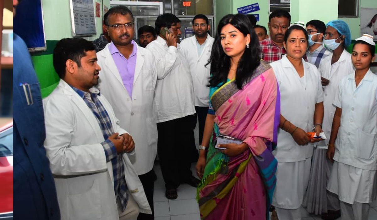 Collector Garima Agarwal | రోగులకు మెరుగైన వైద్యసేవలు అందించాలి.. రాజన్న సిరిసిల్ల కలెక్టర్‌ గరిమా అగర్వాల్‌