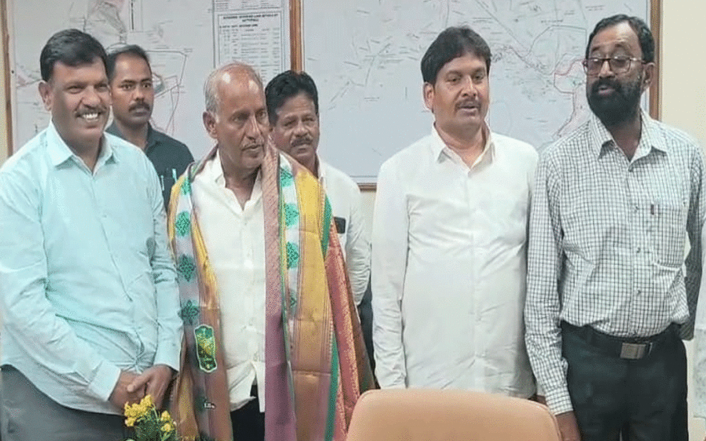 Ramavaram : కొత్తగూడెం ఏరియా జనరల్ మేనేజర్‌తో ఎమ్మెల్యే కూనంనేని భేటీ