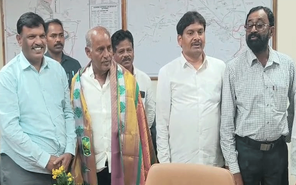 Ramavaram : కొత్తగూడెం ఏరియా జనరల్ మేనేజర్‌తో ఎమ్మెల్యే కూనంనేని భేటీ