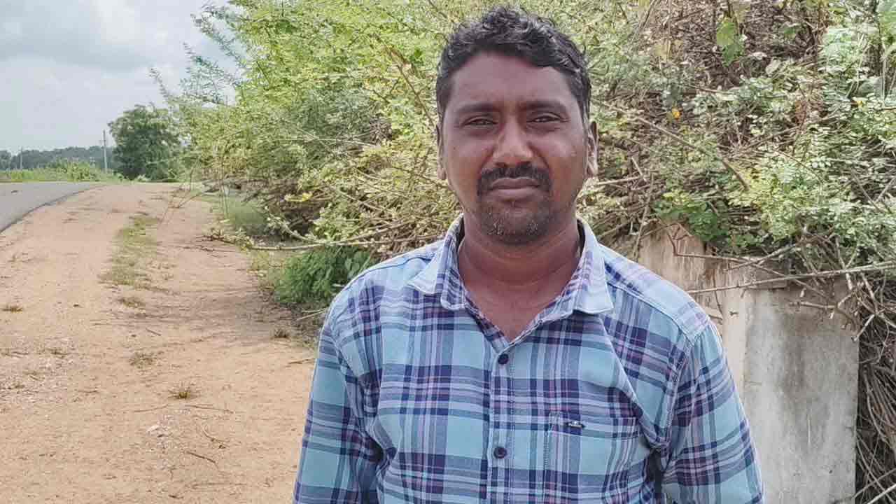 స్థానిక సంస్థల ఎన్నికల్లో పోటీ చేస్తే ముక్కలై పోతావు..! బైక్ ధ్వంసం..!!