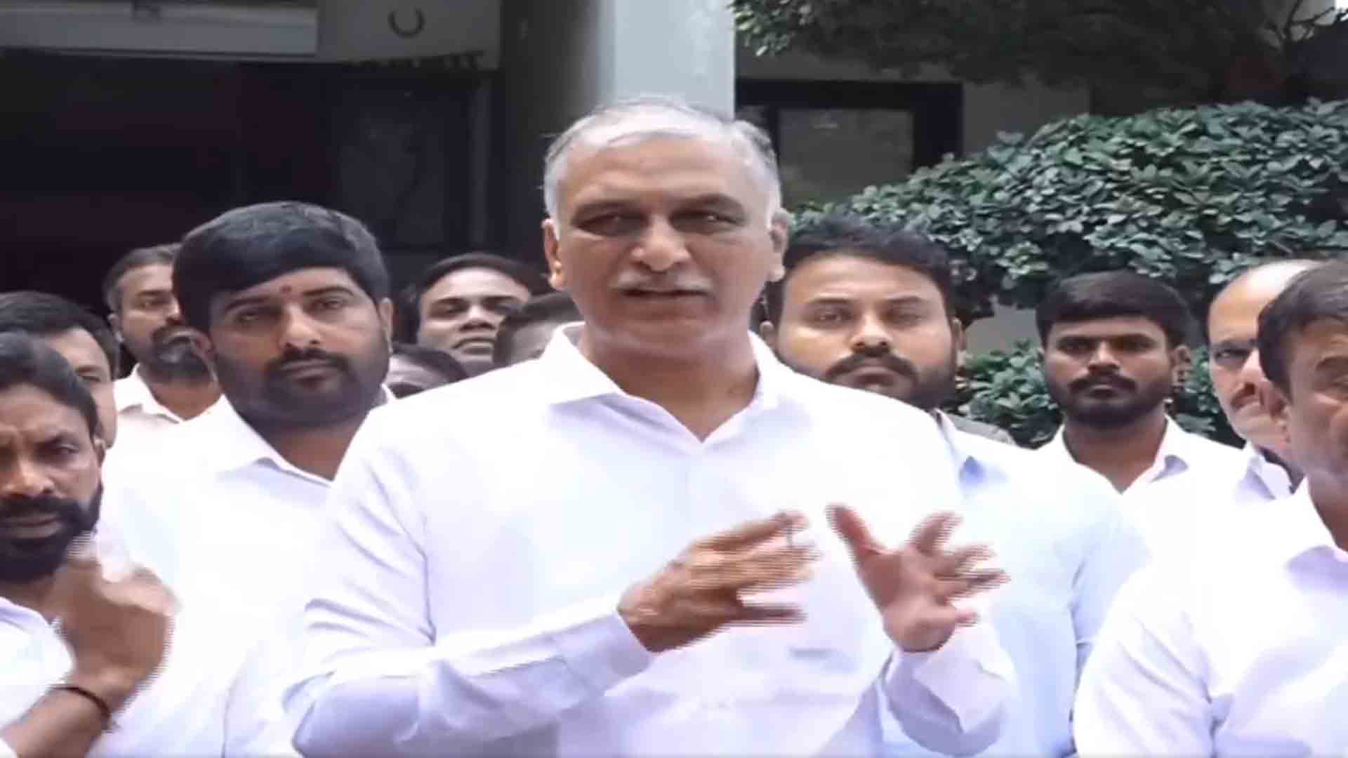 Harish Rao | హౌస్‌ అరెస్టులు.. మీడియాపై ఆంక్షలు పెట్టడమేనా ఇందిరమ్మ పాలన అంటే: హరీశ్‌ రావు