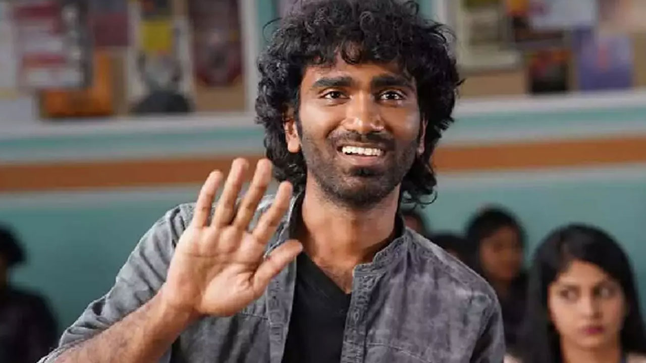 Dude | హ్యాట్రిక్ వంద కోట్ల లక్ష్యంపై ప్రదీప్ ఫోకస్ ..సౌత్ సినిమా దృష్టి అంతా అతడిపైనే!