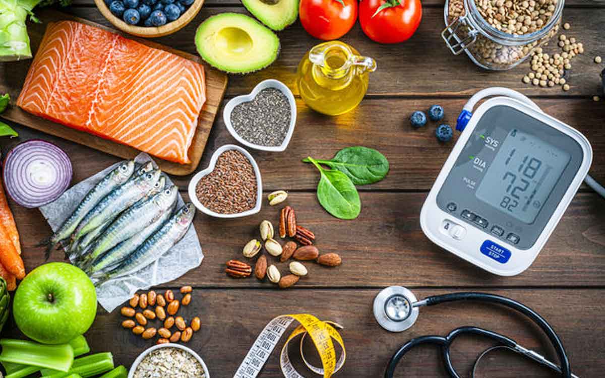 High Blood Pressure Diet | హైబీపీ ఉన్నవారు ఎట్టి పరిస్థితిలోనూ ఈ ఆహారాలను తినకూడదు.. లేదంటే ప్రమాదమే..!