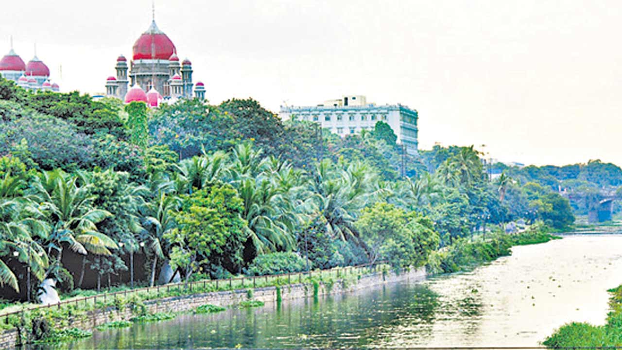మూసీ ప్రాజెక్టులో పారదర్శకతకు పాతర
