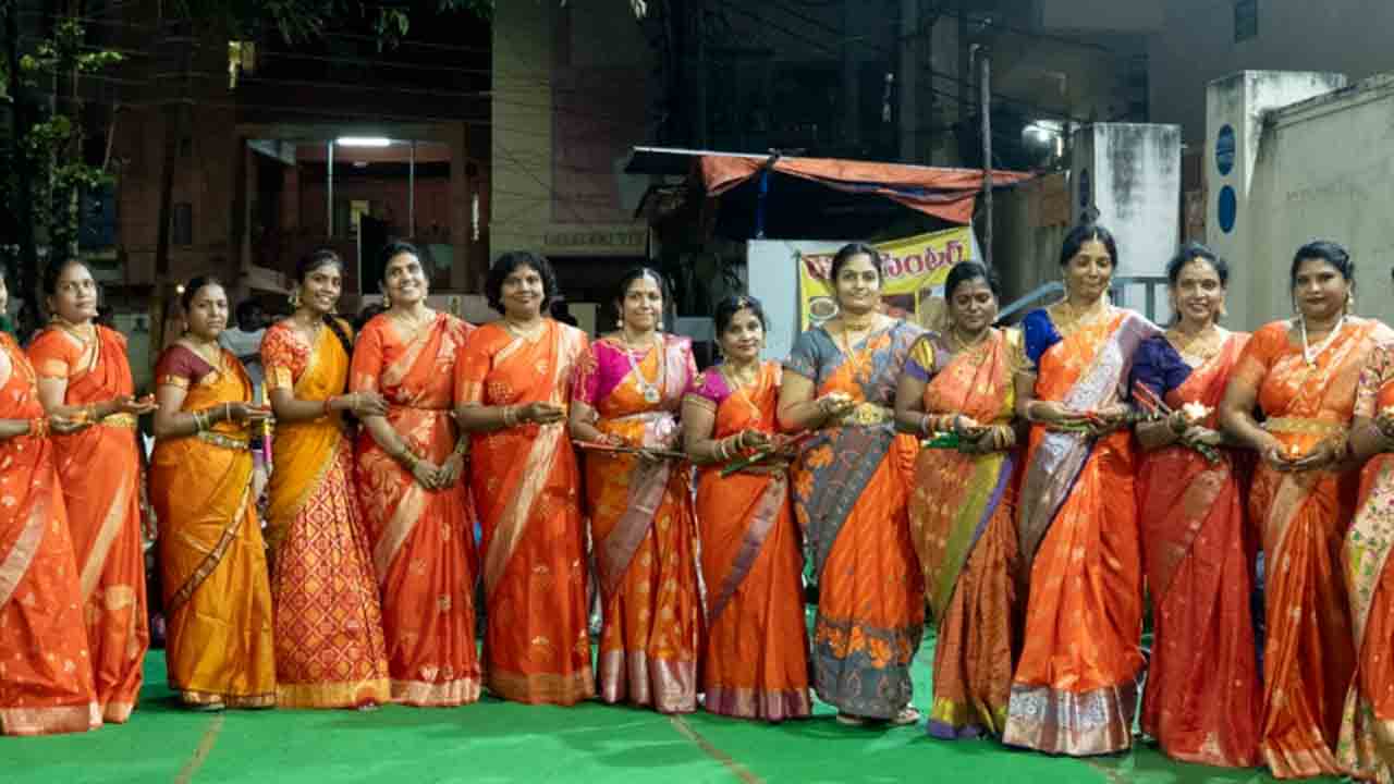 Hyderabad | ఉమెన్స్‌ వరల్డ్‌ ఆధ్వర్యంలో ఘనంగా సాంస్కృతిక కార్యక్రమాలు