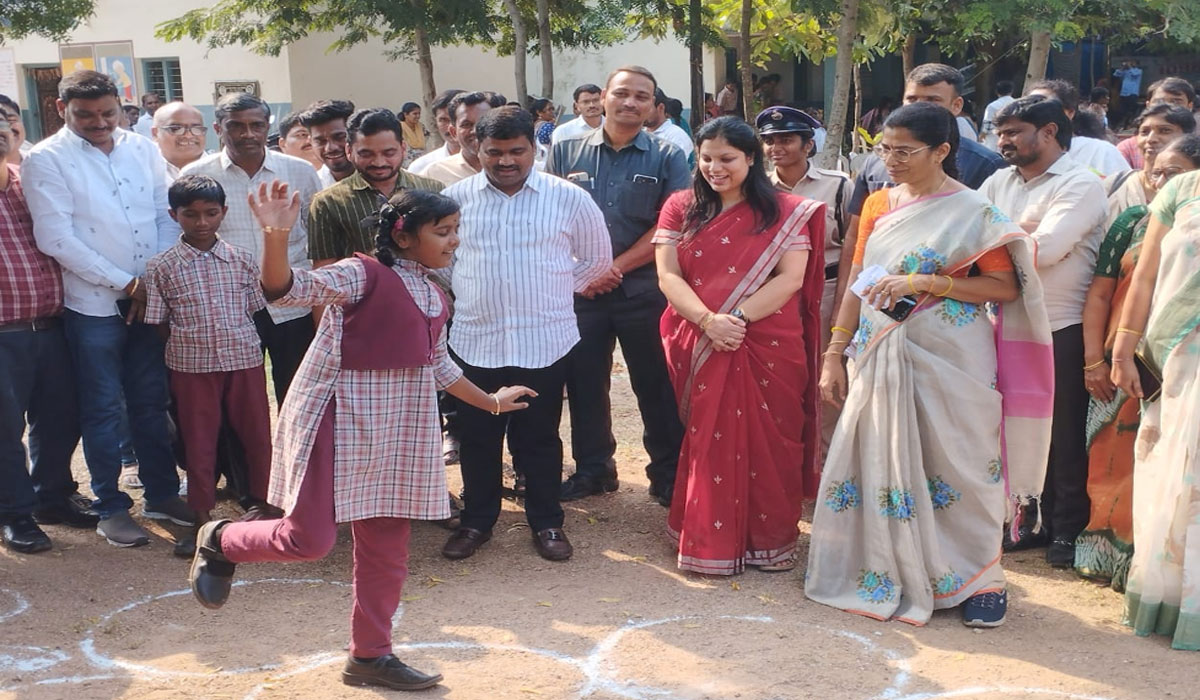 Collector Pamela Satpathi | పౌష్టికాహారం తోనే సంపూర్ణ ఆరోగ్యం.. కరీంనగర్ కలెక్టర్‌ పమేల సత్పతి