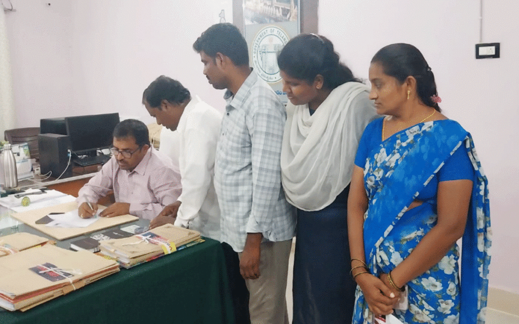 Ramavarm : ఇందిరమ్మ గృహ మంజూరులో ఎల్ టు నుండి ఎల్ వన్‌కు మార్చాలని వినతి