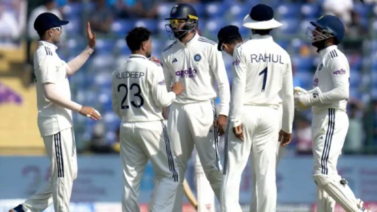 Ind vs WI | కుల్దీప్ స్పిన్ మాయాజాలం.. ఫాలో ఆన్ ఆడుతున్న విండీస్