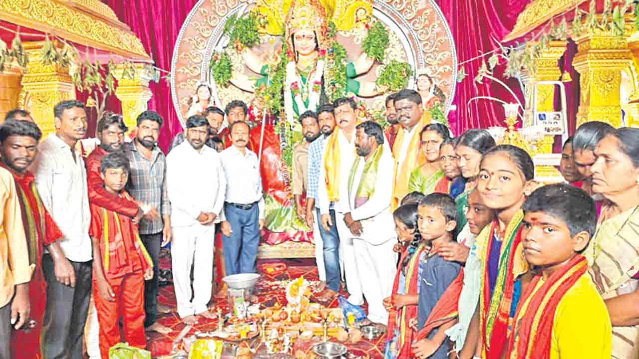 ప్రజలు ప్రశాంతంగా పండుగ జరుపుకోవాలి