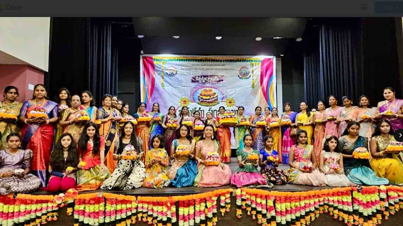 NRI | జ్యూరిచ్లో అంబరాన్నంటిన బతుకమ్మ సంబురాలు