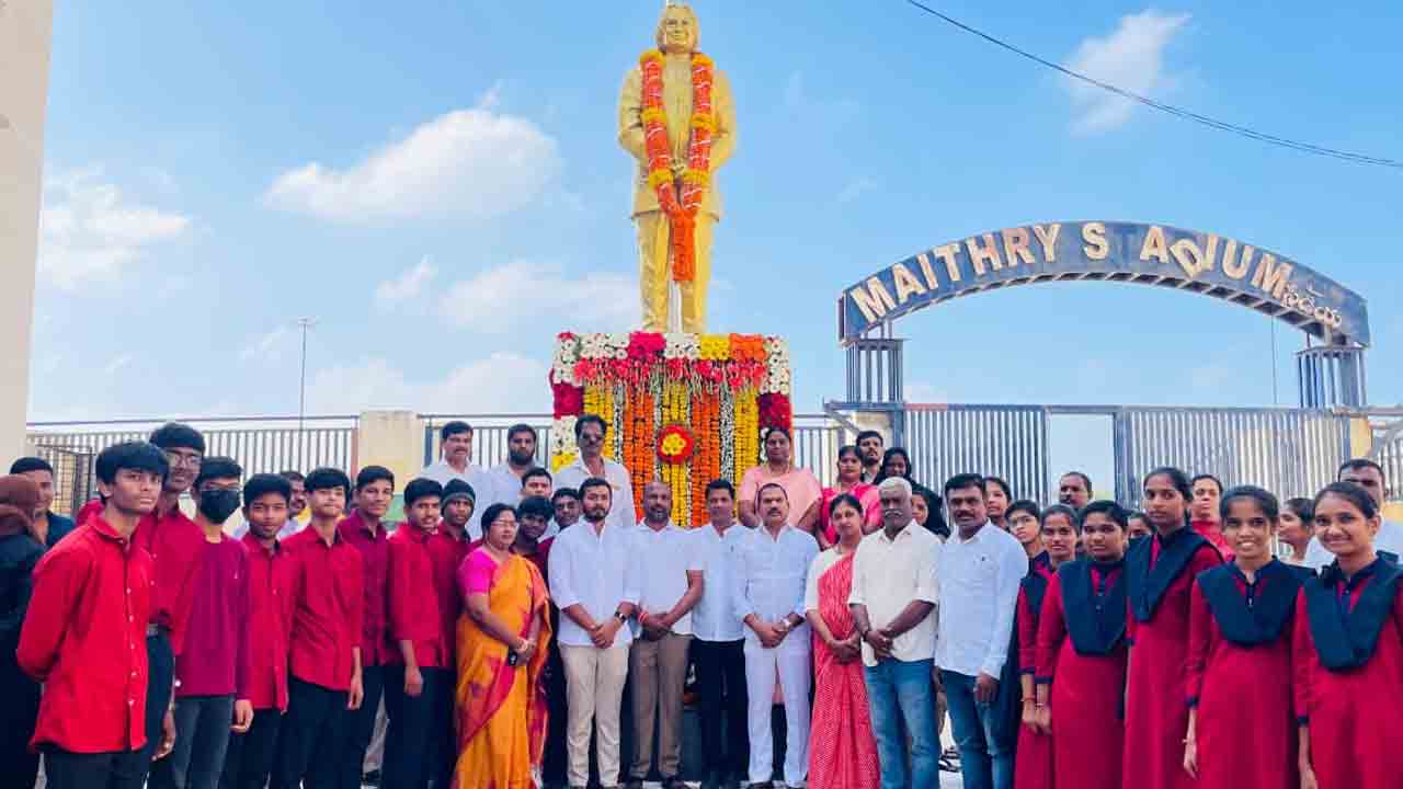 అబ్దుల్ కలాంను యువకులు అదర్శంగా తీసుకోవాలి : మెట్టు కుమార్ యాదవ్