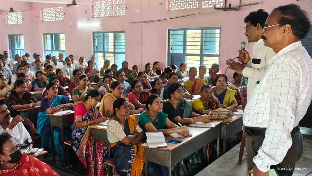 Karepalli | పోలింగ్ నిర్వహణలో ప్రిసైడింగ్ అధికారుల పాత్ర కీలకం : ఎంపీడీవో శ్రీనివాసరావు