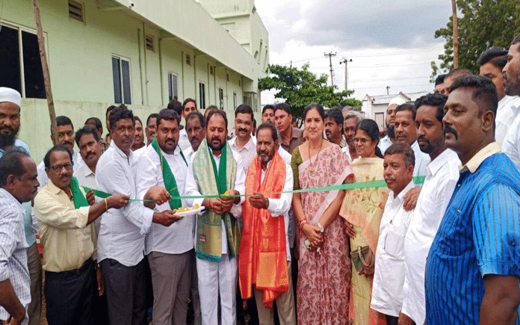 Karepally : రైతు సంక్షేమమే ప్రభుత్వ ప్రధాన లక్ష్యం : వైరా, ఇల్లెందు ఎమ్మెల్యేలు