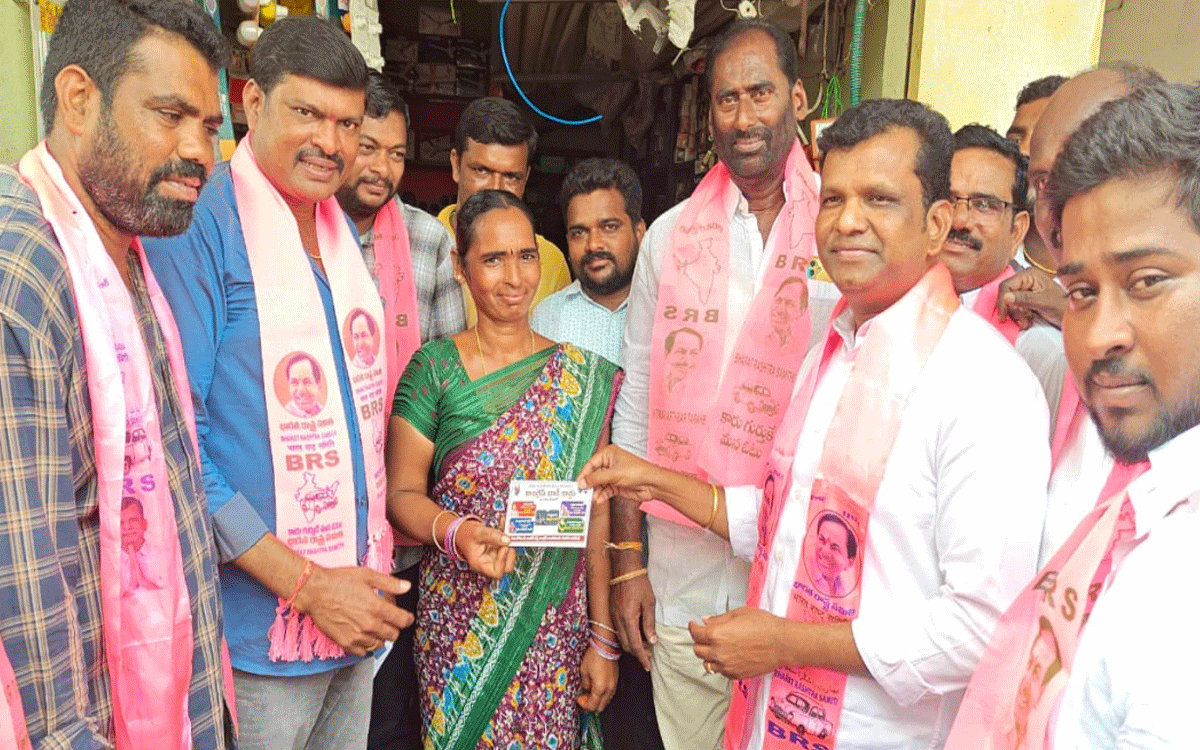 Shaligouraram : కాంగ్రెస్ ప్రభుత్వానికి తగిన బుద్ధి చెప్పాలి : మాజీ ఎమ్మెల్యే కిశోర్ కుమార్