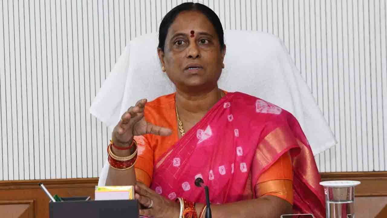 Konda Surekha | మంత్రి కొండా సురేఖకు మరో షాక్‌.. ఆర్‌ అండ్‌ బీకి మేడారం జాతర పనులు!