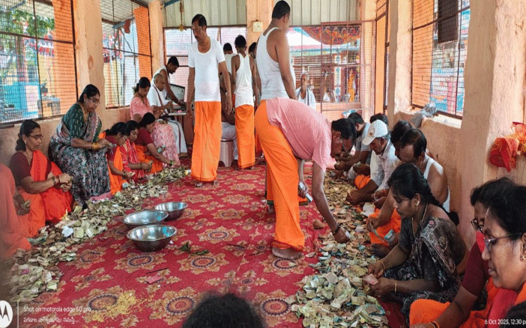 Karepally : కోటమైసమ్మ జాతర హుండీ ఆదాయం లెక్కింపు
