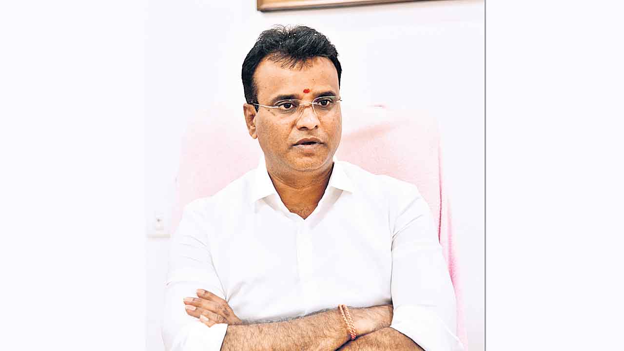 ఢిల్లీ వదిలి గల్లీలో రేవంత్‌ పోరాటం