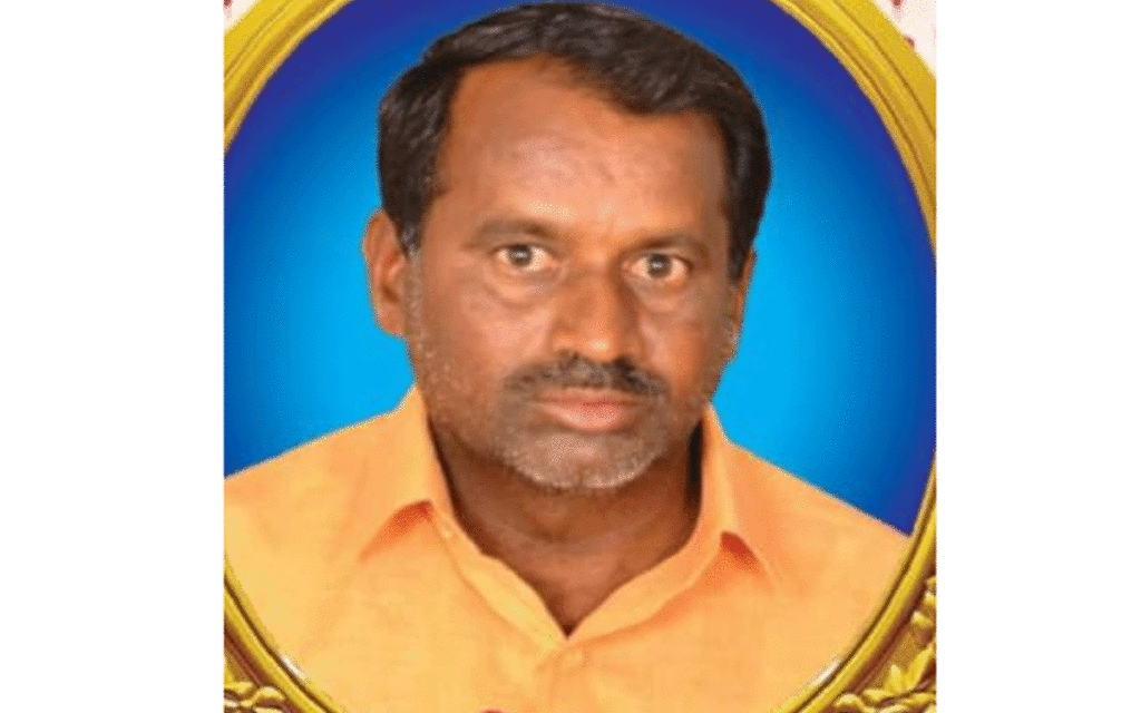 Bhoodan Pochampally : ఇంటి పైనుంచి పడి వ్యక్తి మృతి