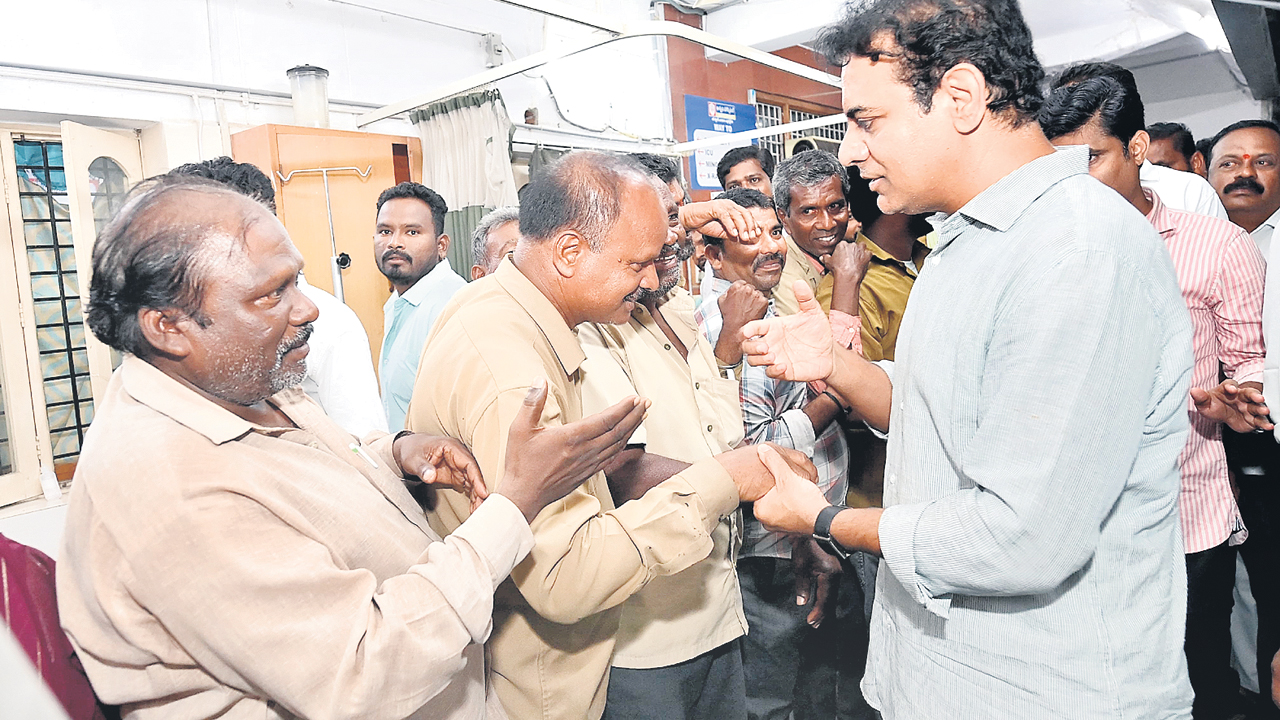 ఆటో డ్రైవర్లకు కాంగ్రెస్ మోసం