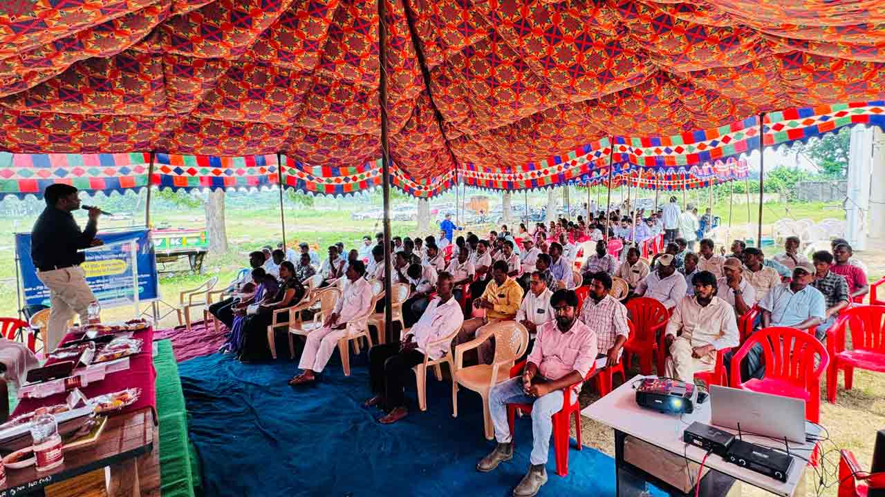 భూసారం పెంచుకోవాలి : కృషి విజ్ఞాన కేంద్రం ప్రోగ్రాం కోఆర్డినేటర్