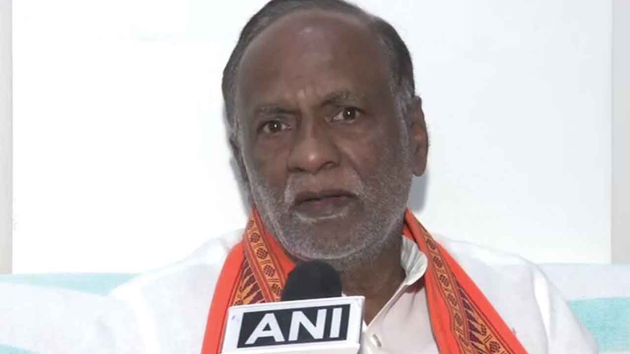 రిజ్వీ వీఆర్‌ఎస్‌లో ప్రభుత్వంపై అనుమానాలు!