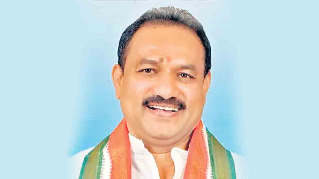 స్థానిక పరిస్థితులను బట్టే వామపక్షాలకు మద్దతు.. బీసీకే జూబ్లీహిల్స్ టికెట్: పీసీసీ చీఫ్