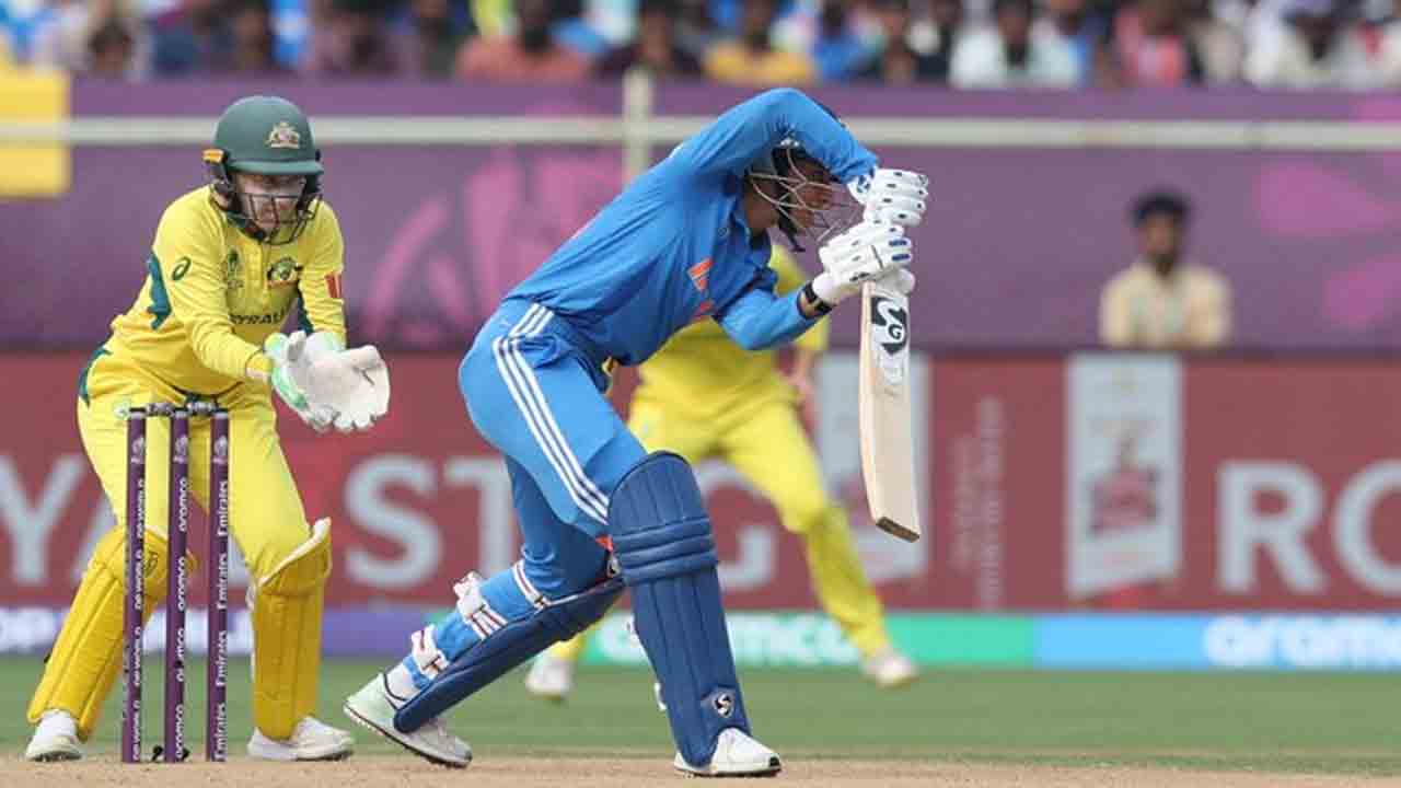 INDW vs AUSW | అర్ధ శతకాలు బాదేసిన ఓపెనర్లు.. సెంచరీ చేజార్చుకున్న మంధాన