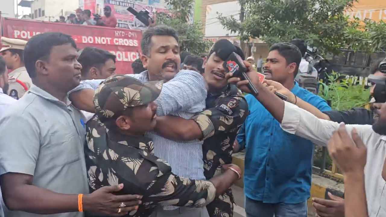 Manne Krishank | బస్ భవన్ వద్ద తీవ్ర ఉద్రిక్తత.. మ‌న్నె క్రిశాంక్ అరెస్ట్