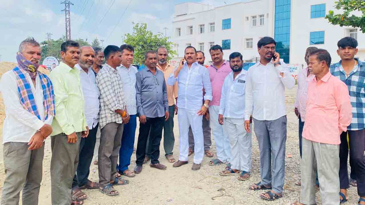 Patancheru | సొంత డబ్బుతో పటాన్‌చెరులో ఆటో స్టాండ్ ఏర్పాటుచేసిన పటాన్‌చెరు బీఆర్‌ఎస్‌ కార్పొరేటర్