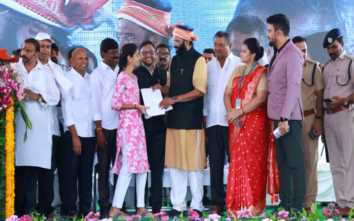 Huzurnagar : యువతకు ఉద్యోగాల కల్పనే ధ్యేయం : మంత్రి ఉత్తమ్కుమార్ రెడ్డి