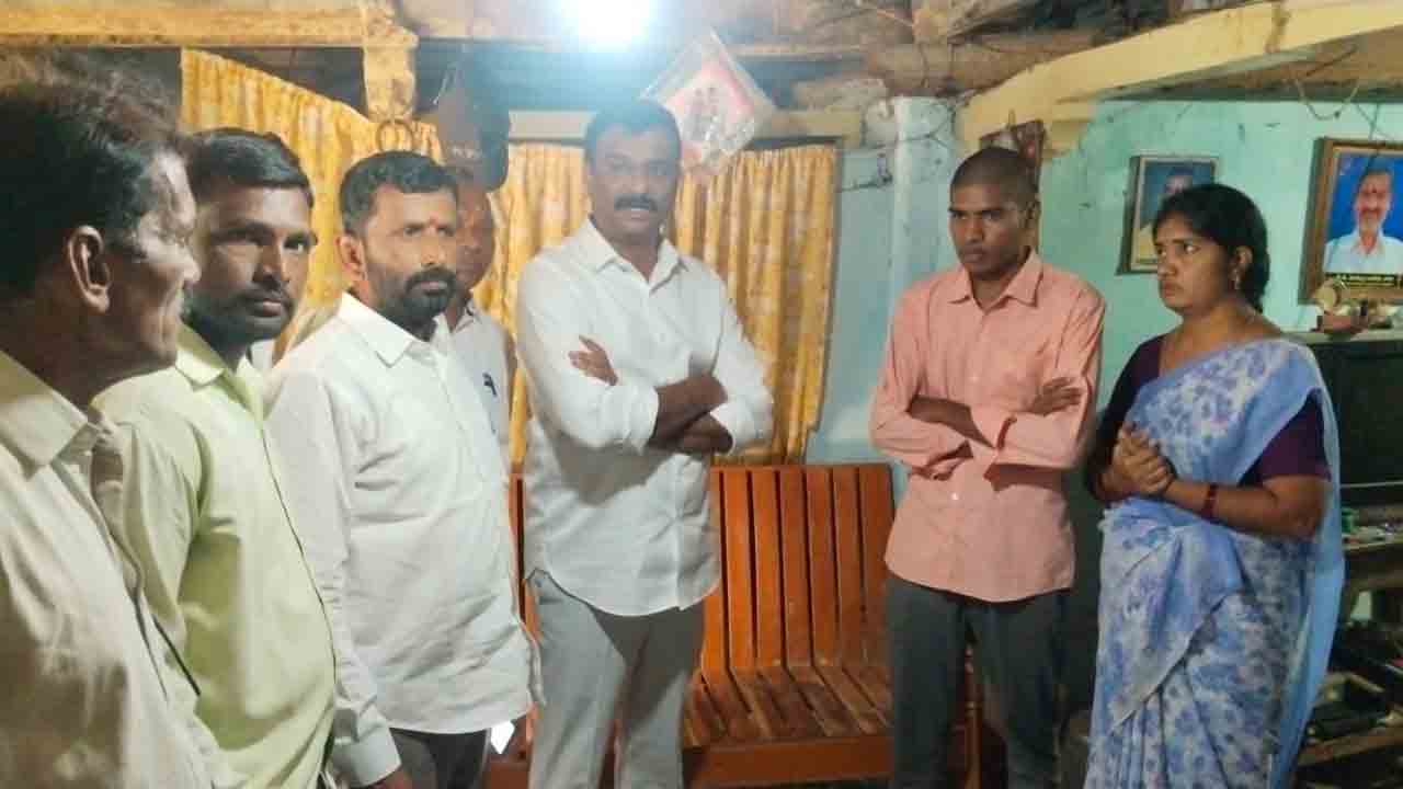 Mla Kotha Prabhakar Reddy1