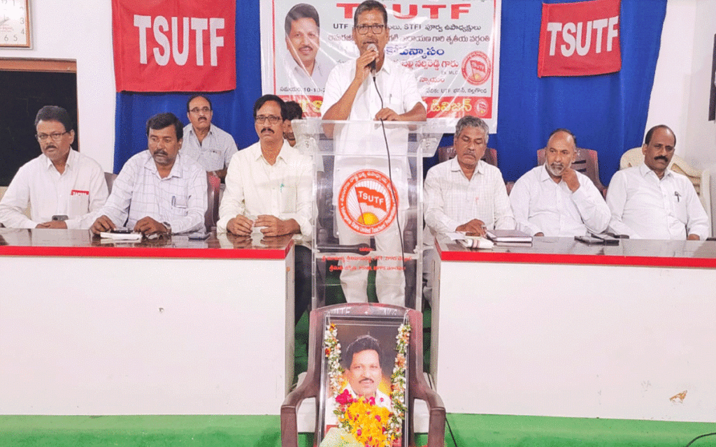 Ramagiri : స‌మాజానికి దూర‌మౌతున్న ప్ర‌భుత్వ పాఠ‌శాల‌లు : ఎమ్మెల్సీ న‌ర్సిరెడ్డి